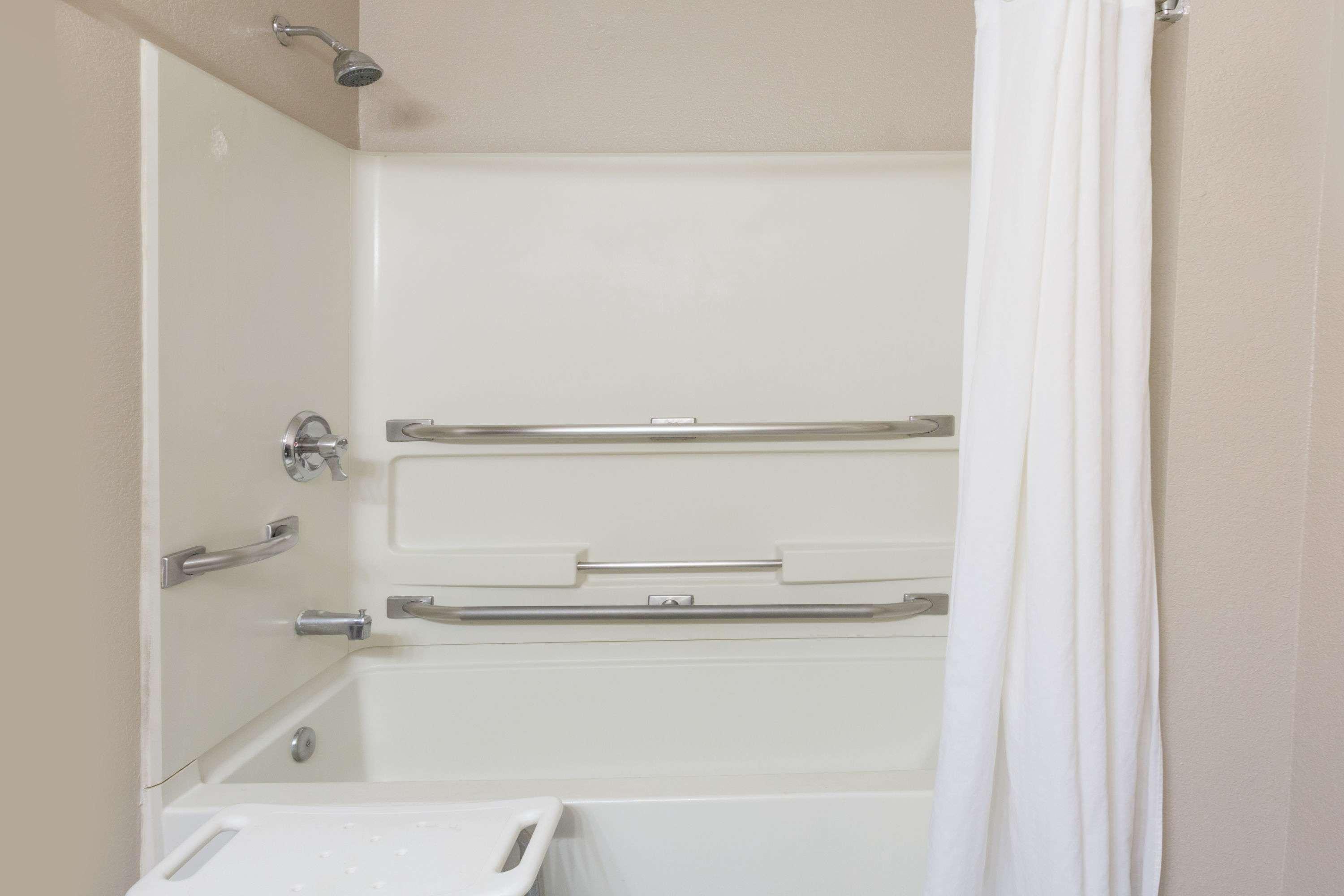 Hotel Super 8 By Wyndham Richmond Turnpike *