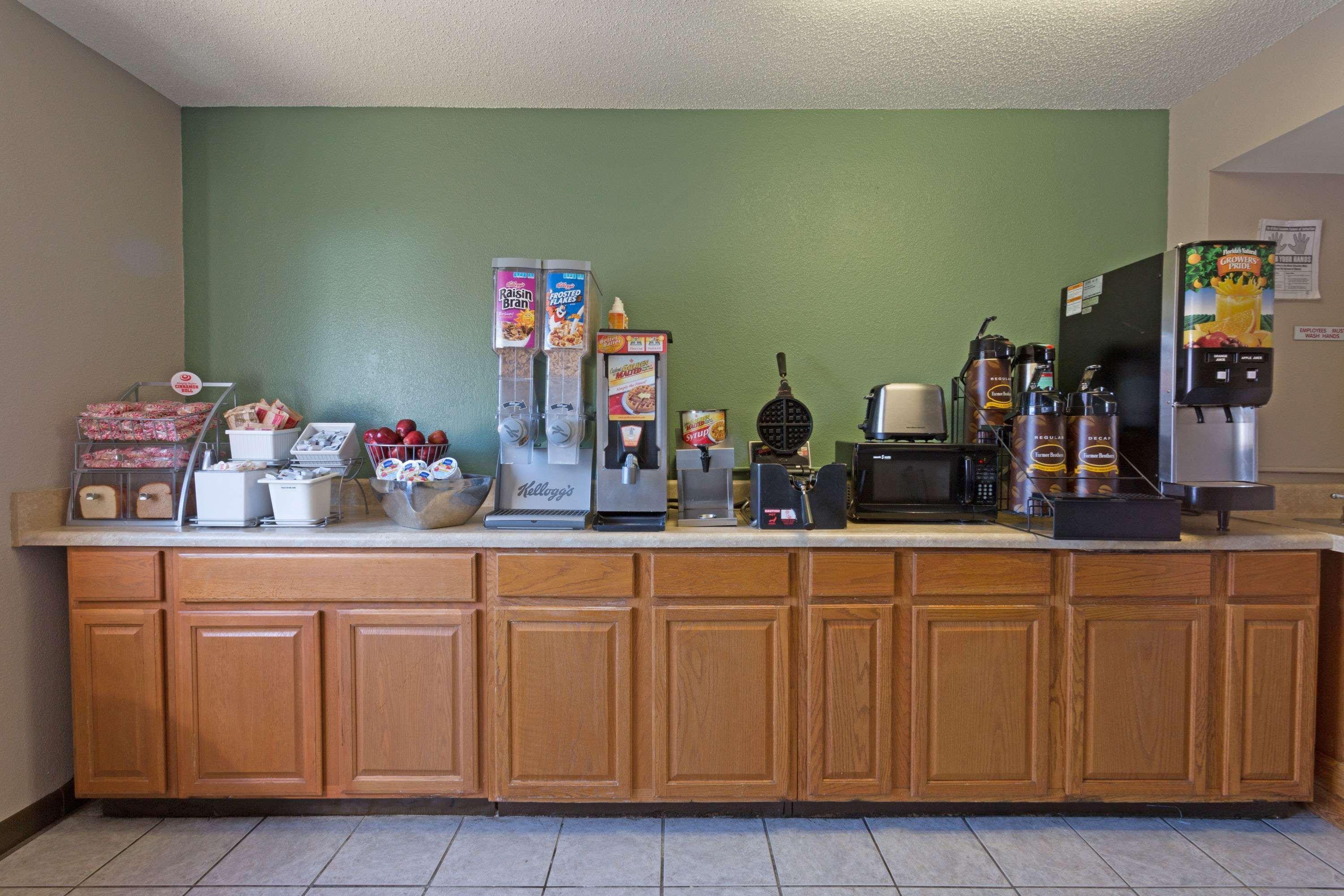 Super 8 By Wyndham Richmond Turnpike Hotel Midlothian
