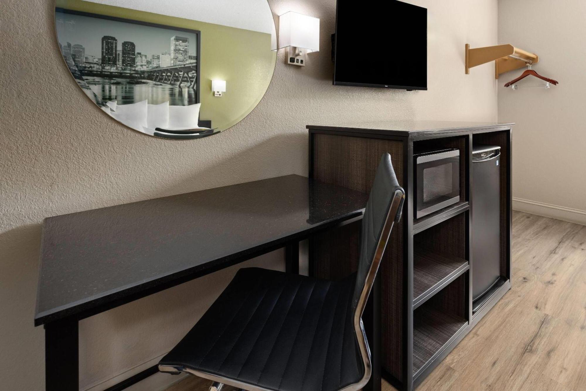 Super 8 By Wyndham Richmond Turnpike * Midlothian