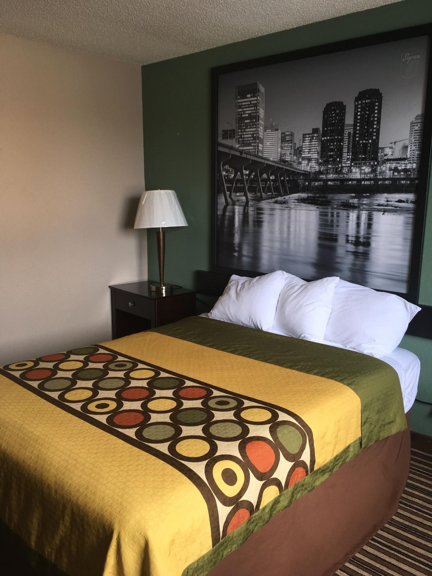 Hotel Super 8 By Wyndham Richmond Turnpike